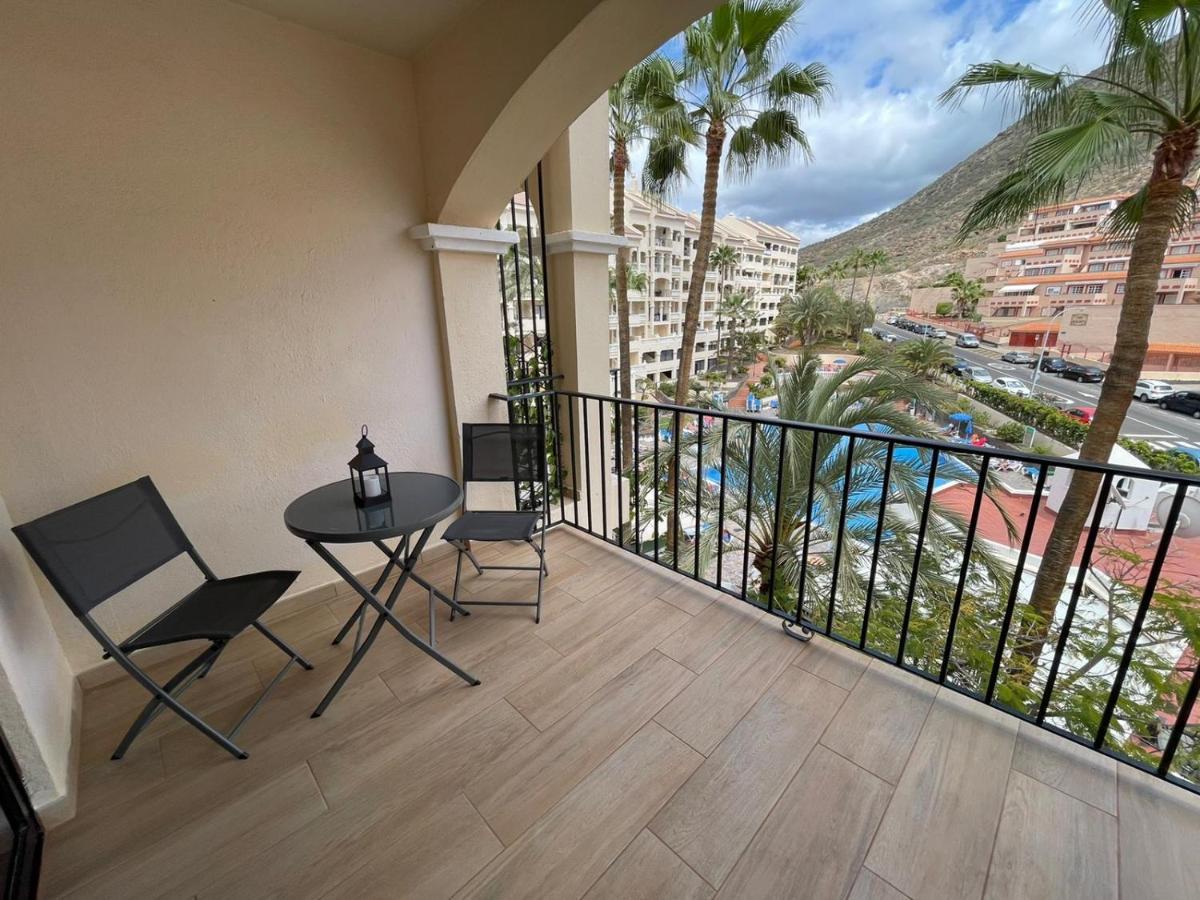 Castle Harbour Los Cristianos Beautiful Studio With Pool View ภายนอก รูปภาพ